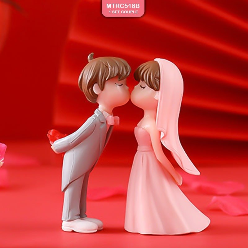 Miniature Set Of Couple (MTRC518B)