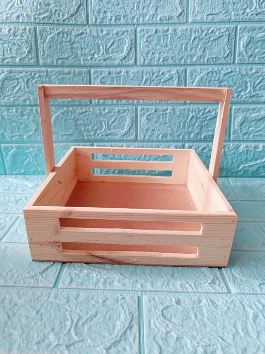 Pine Basket with Handle - 9*9inch
