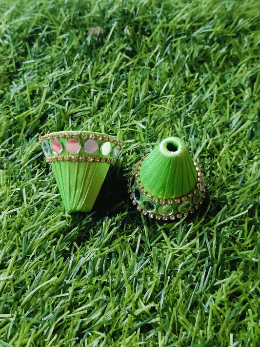 Green Glass Stone Ribbon Cone – 10pc
