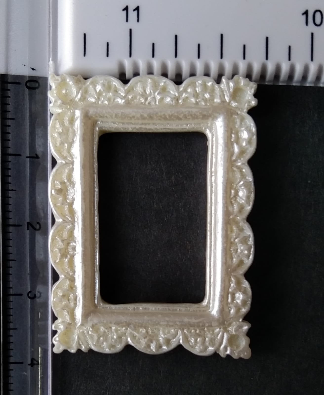 Resin Rectangle Frame - 1pc