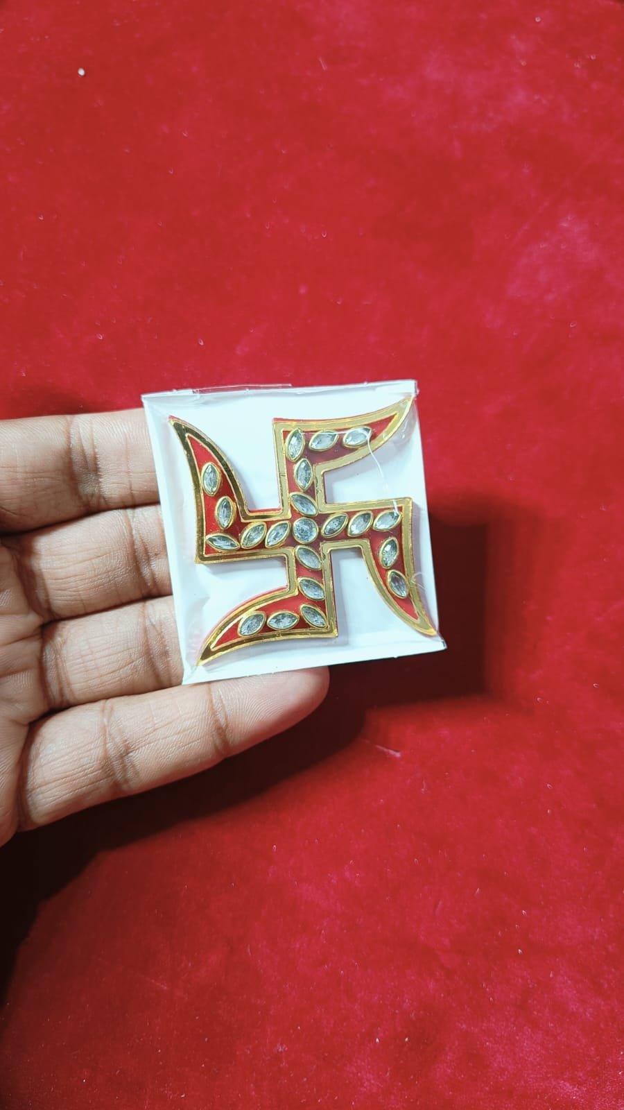 Golden Red Stone Satiya (2inch) - 1pc