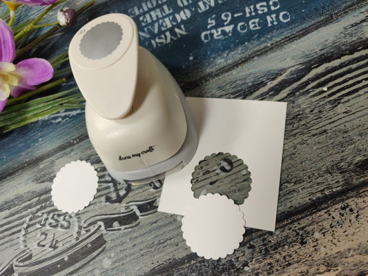1.5″ Scalloped Circle Punch