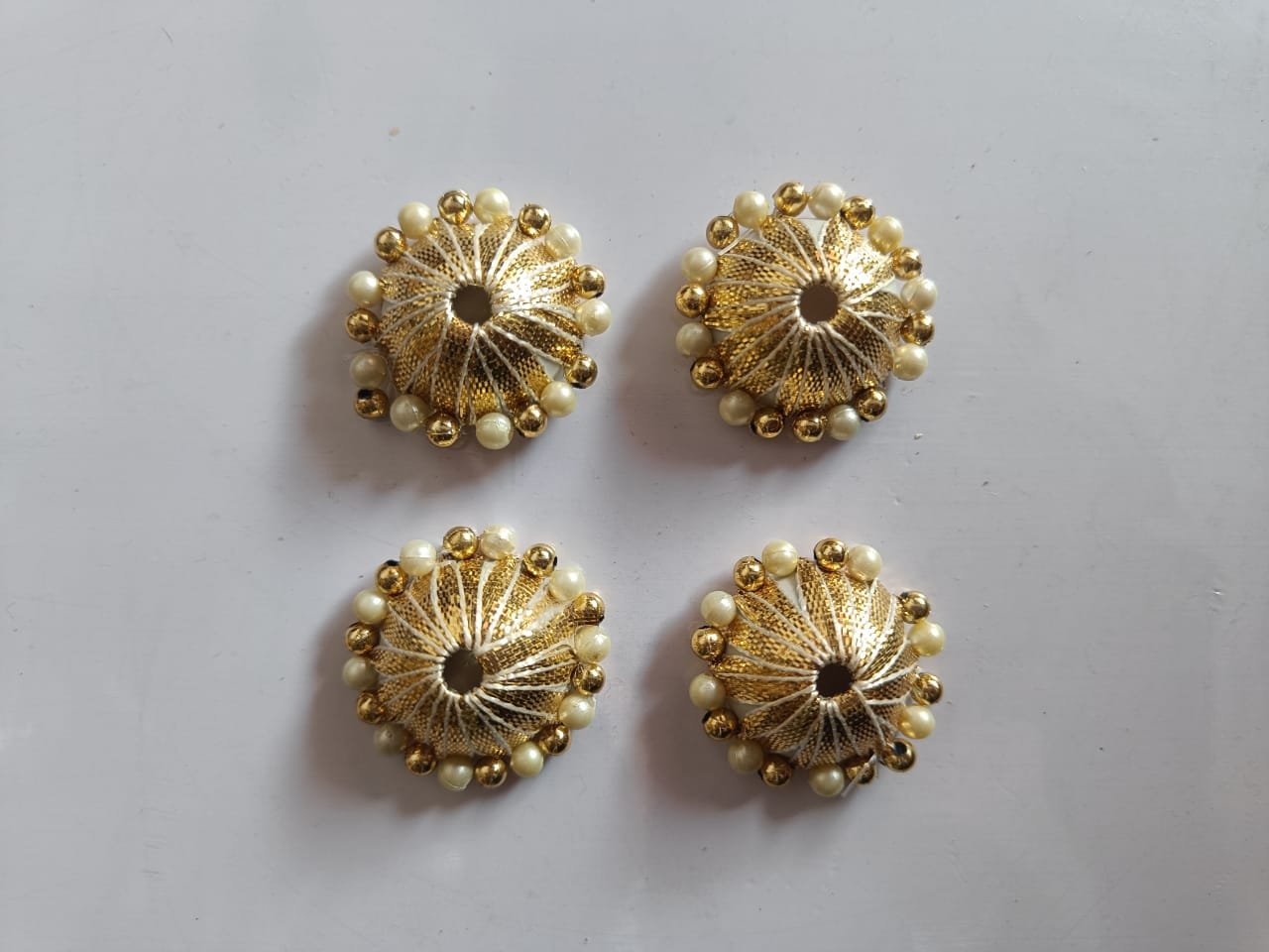 Moti Cap Golden - 10pcs