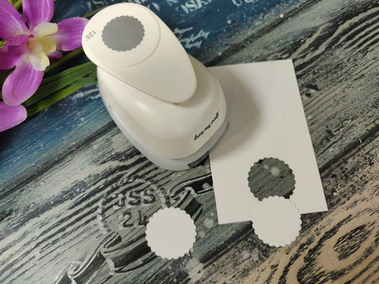 Scalloped Circle Punch - 1.25 Inch