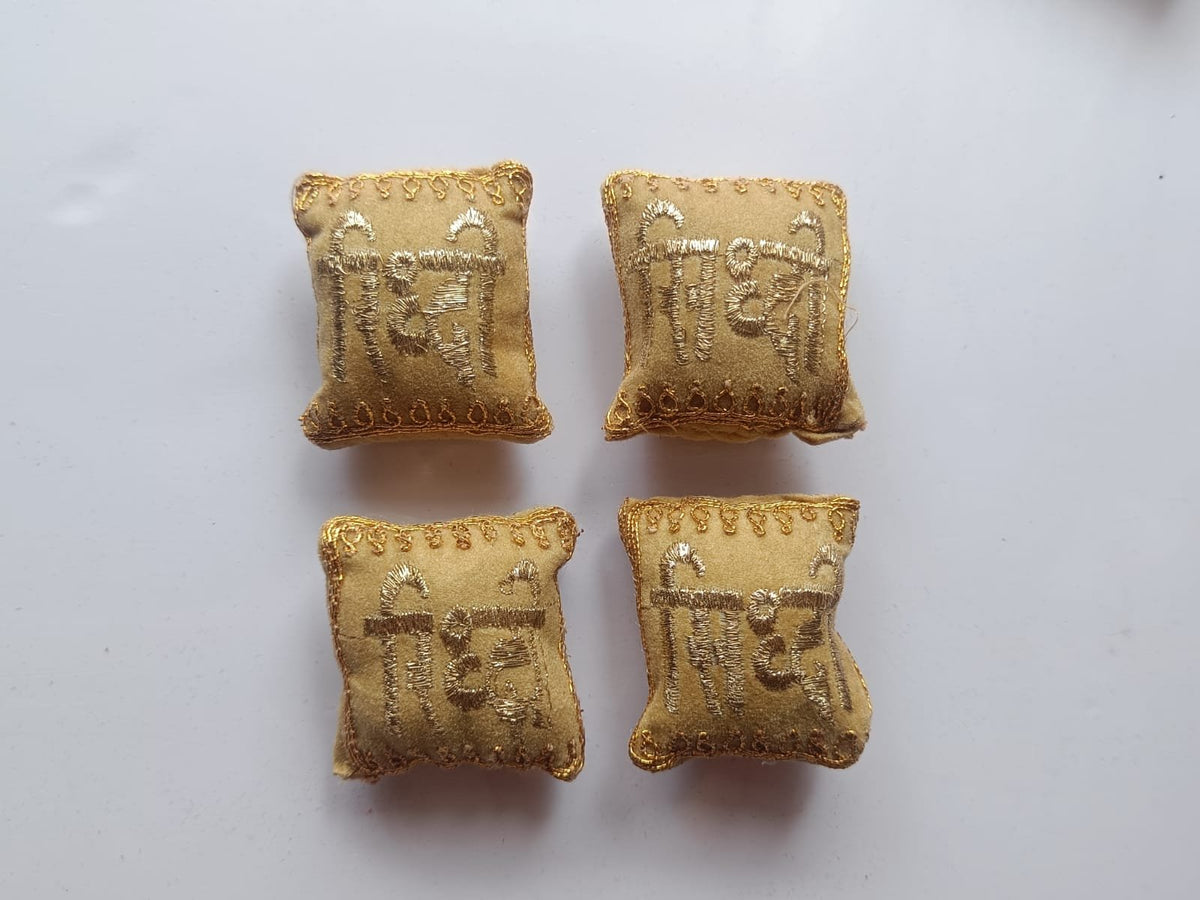Pilow Riddhi Siddhi (Golden) - 4pcs