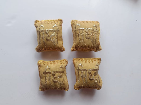 Pilow Riddhi Siddhi (Golden) - 4pcs