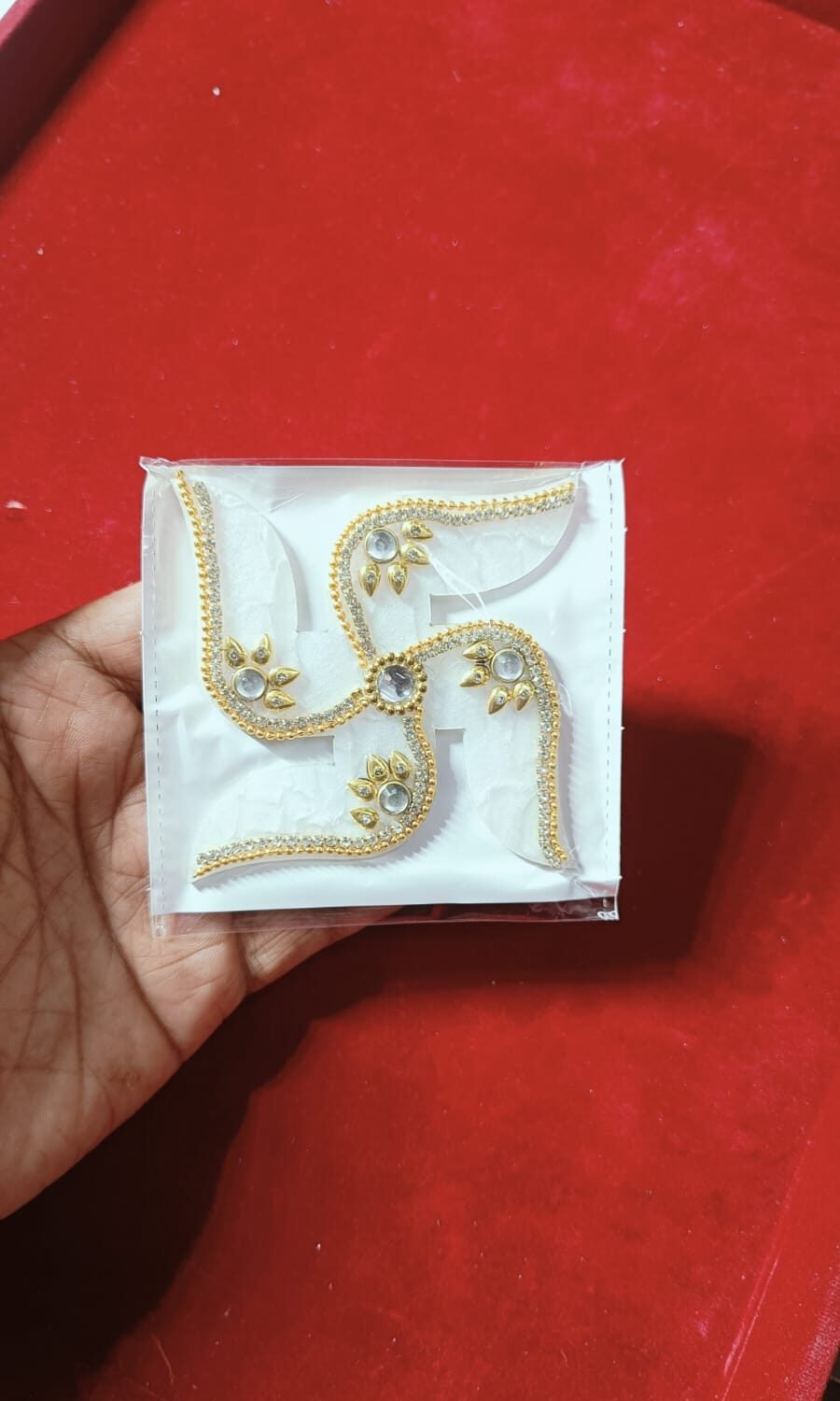 Golden Stone Satiya (3inch) - 1pc