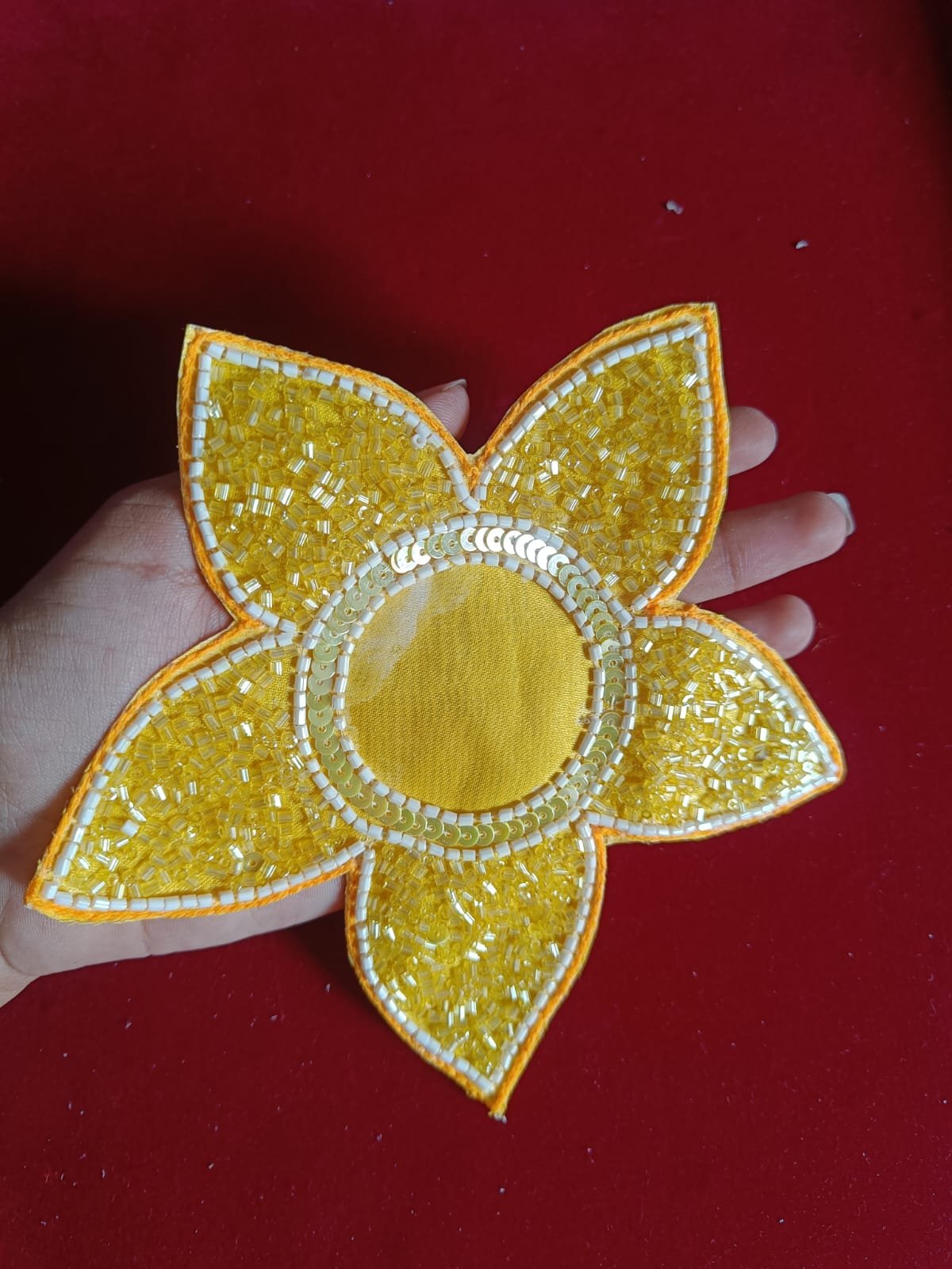 Round Flower Buti Patches - 10pc