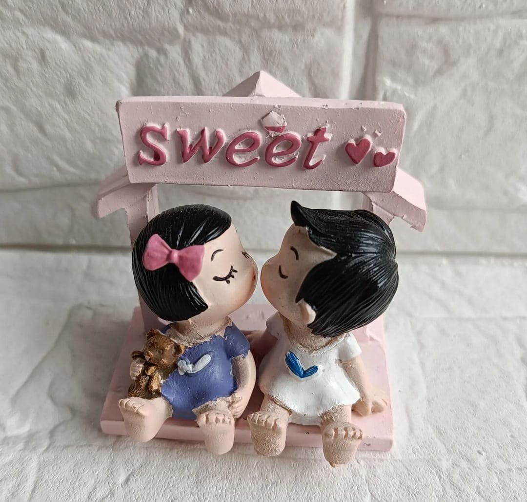 Sweet Couple Gifts For Love