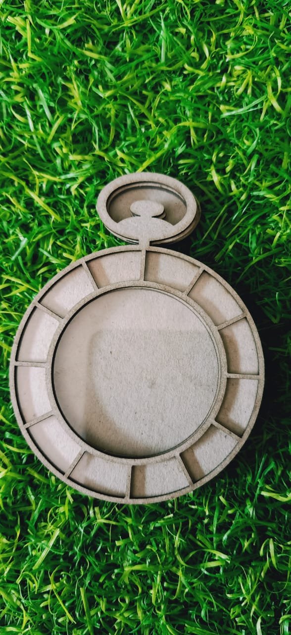 Pocket Watch – Papericious 3D Shaker Chippis