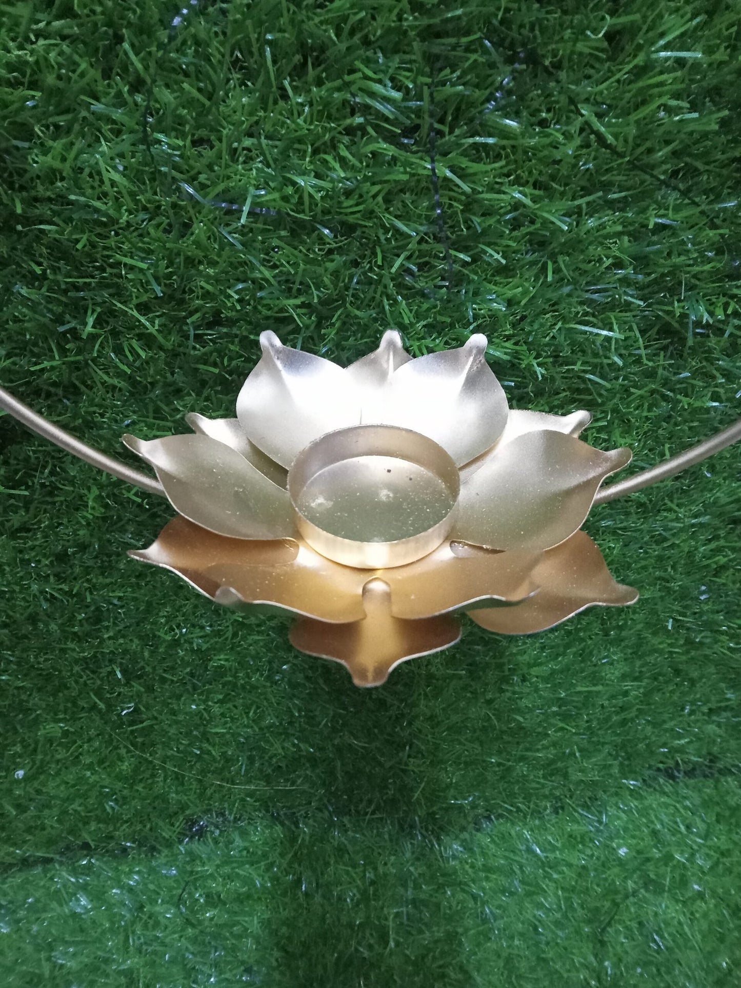 Hanging Metal Lotus Circle with Tealight Holder- 1pc