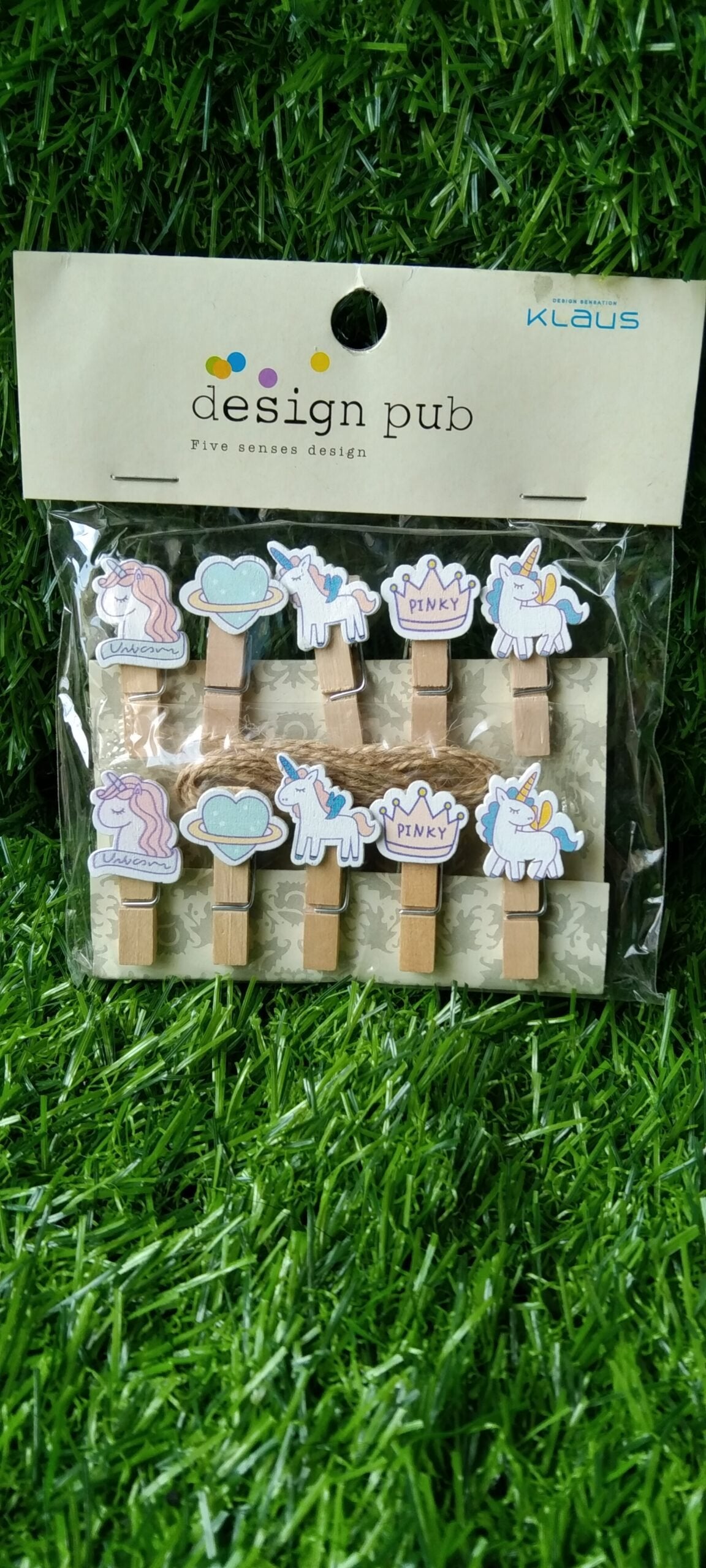 Horse Queen Wooden Clip