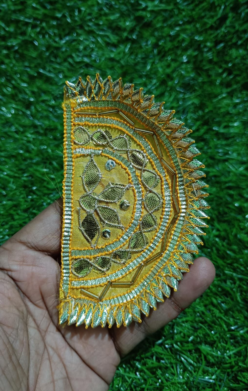 Gota Butti Patch Half Moon (12X7cm)