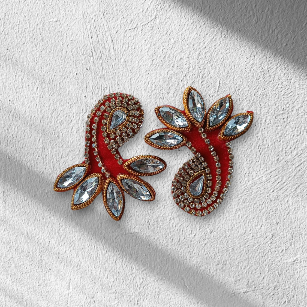 Feather Buti - 20pc