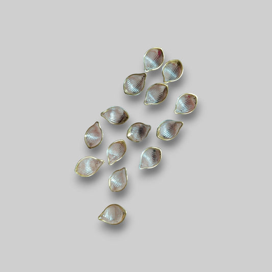 Chocolate Coconut Leaf Petals
