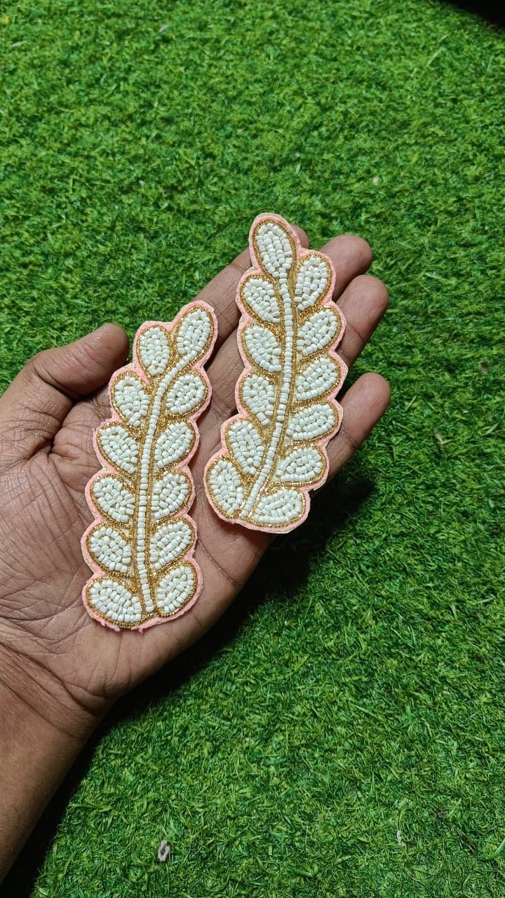 Peach White Leaf Buti Patches - 10pc