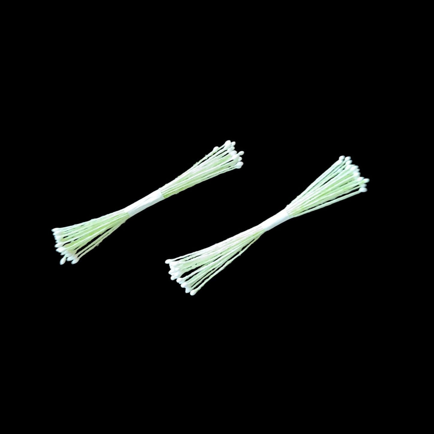 Artificial Micro Green White Pollen (No22) - 2 Bunches