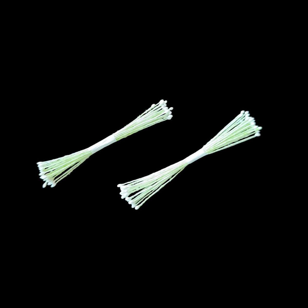 Artificial Micro Green White Pollen (No22) - 2 Bunches
