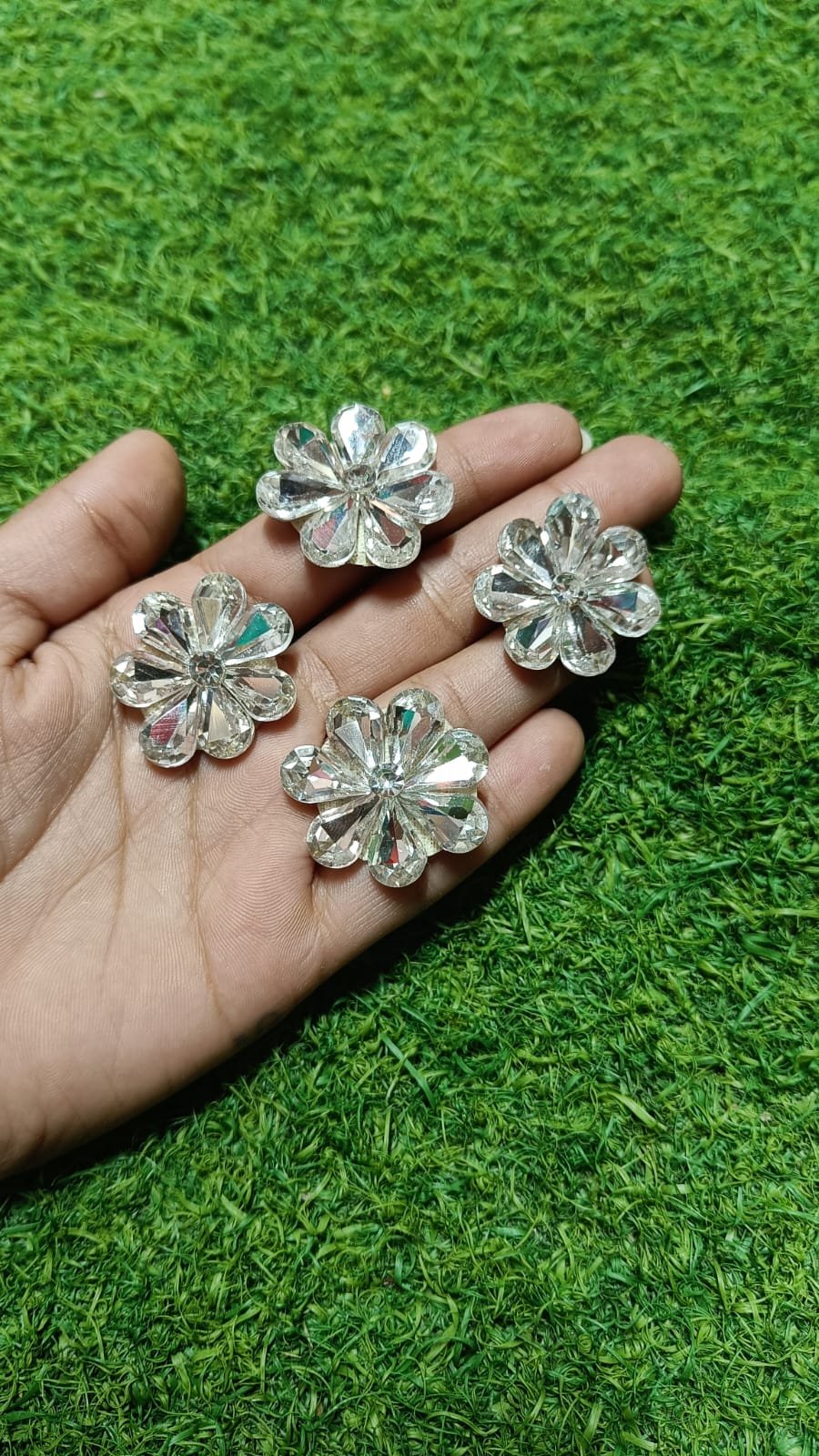 Stone Flower Buti - 20pc