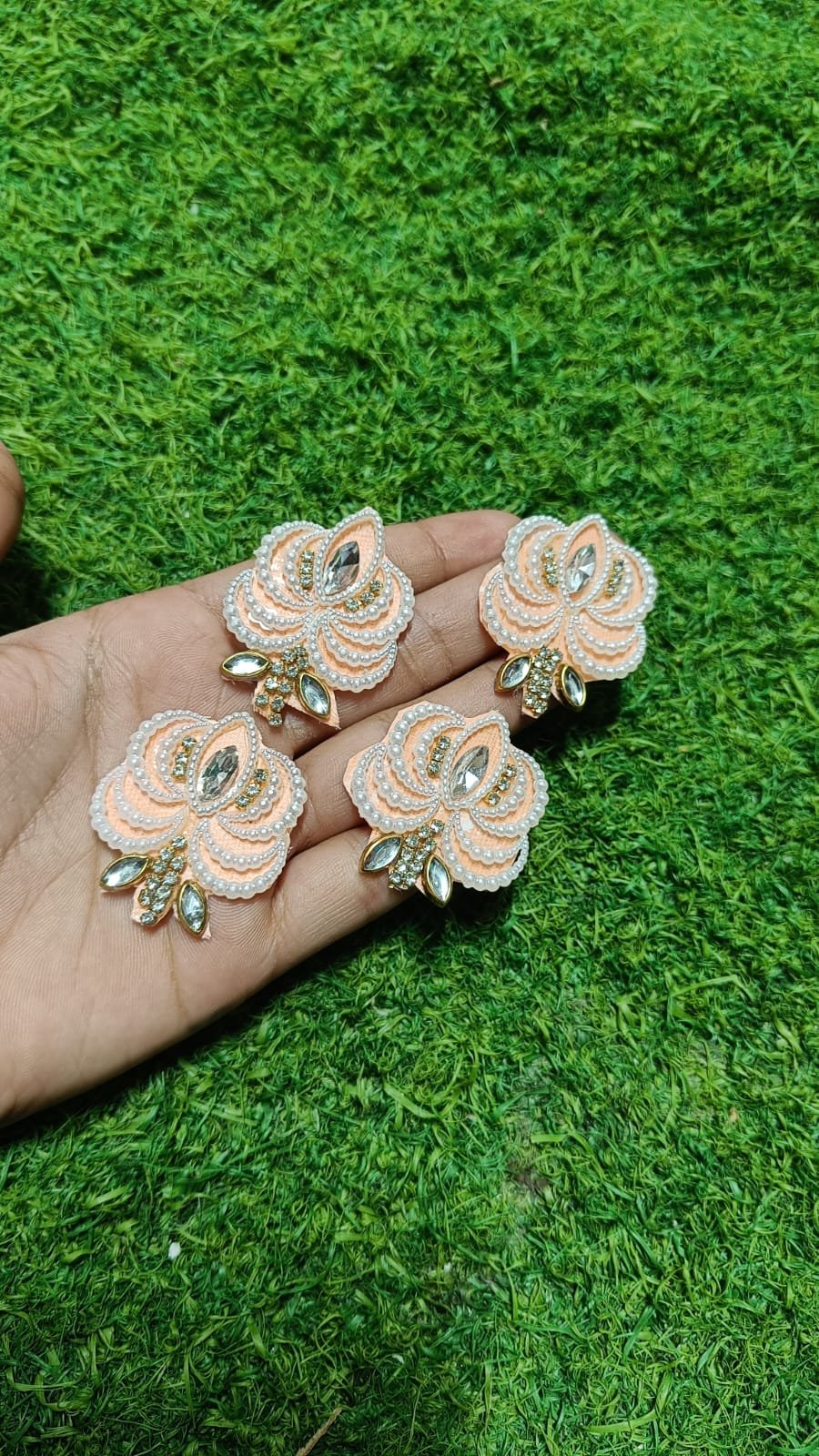 Skin Peach Stone Lotus Buti - 20pc