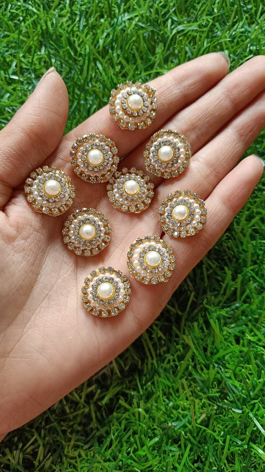 White Pearl Stone Buti – 20pc