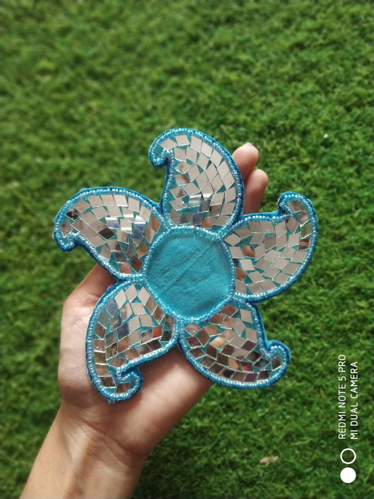 Blue Round Flower Buti Patches - 5pc