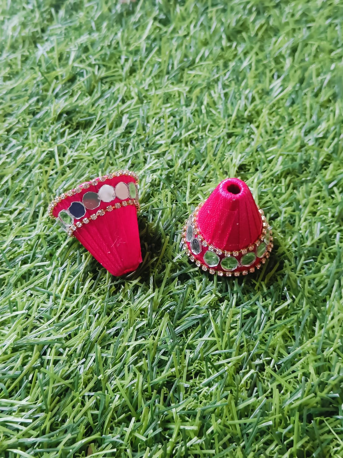 Dark Pink Glass Stone Ribbon Cone - 10pc