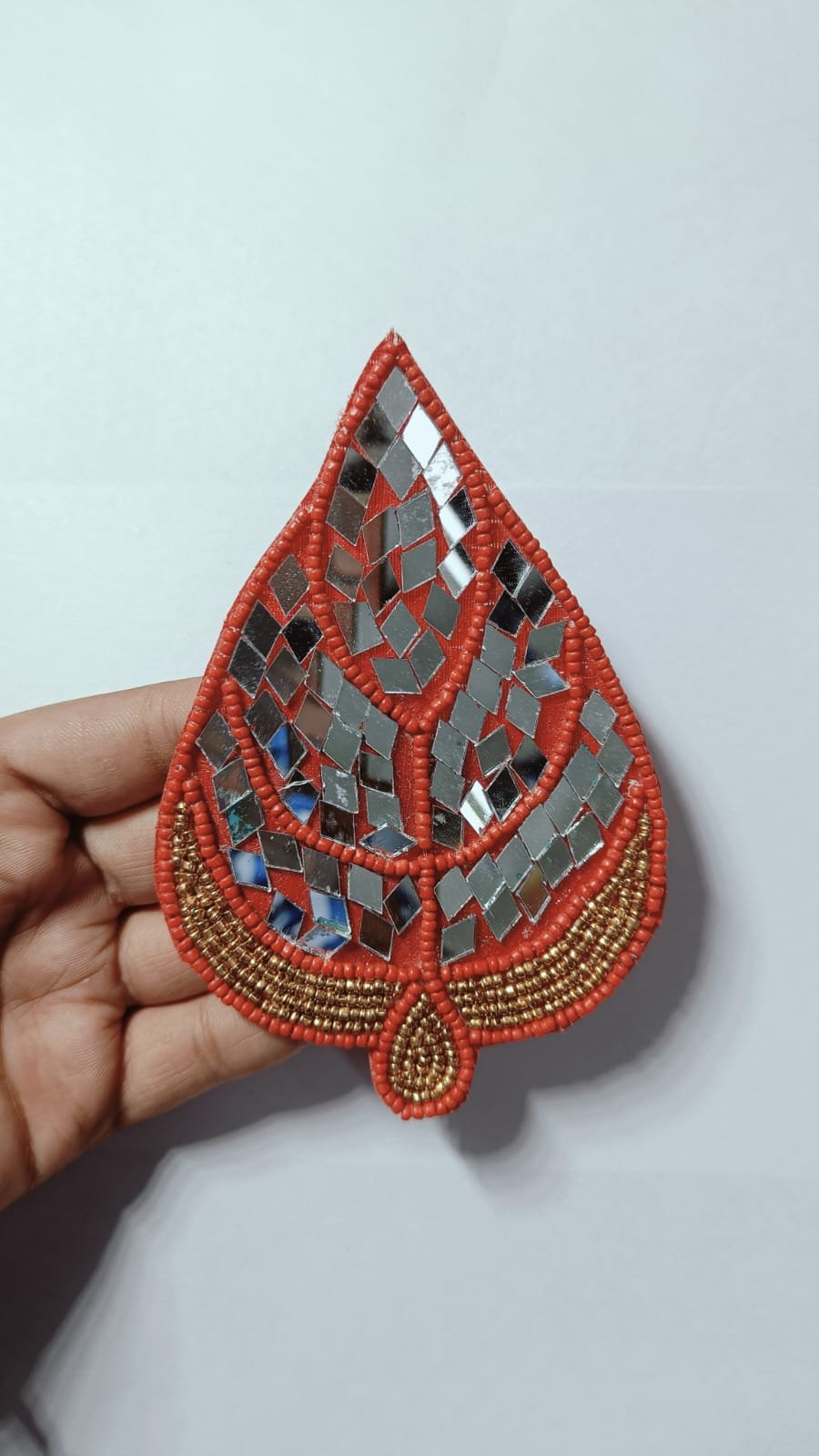 Red Leaf Mirror Buti Patches - 10pc