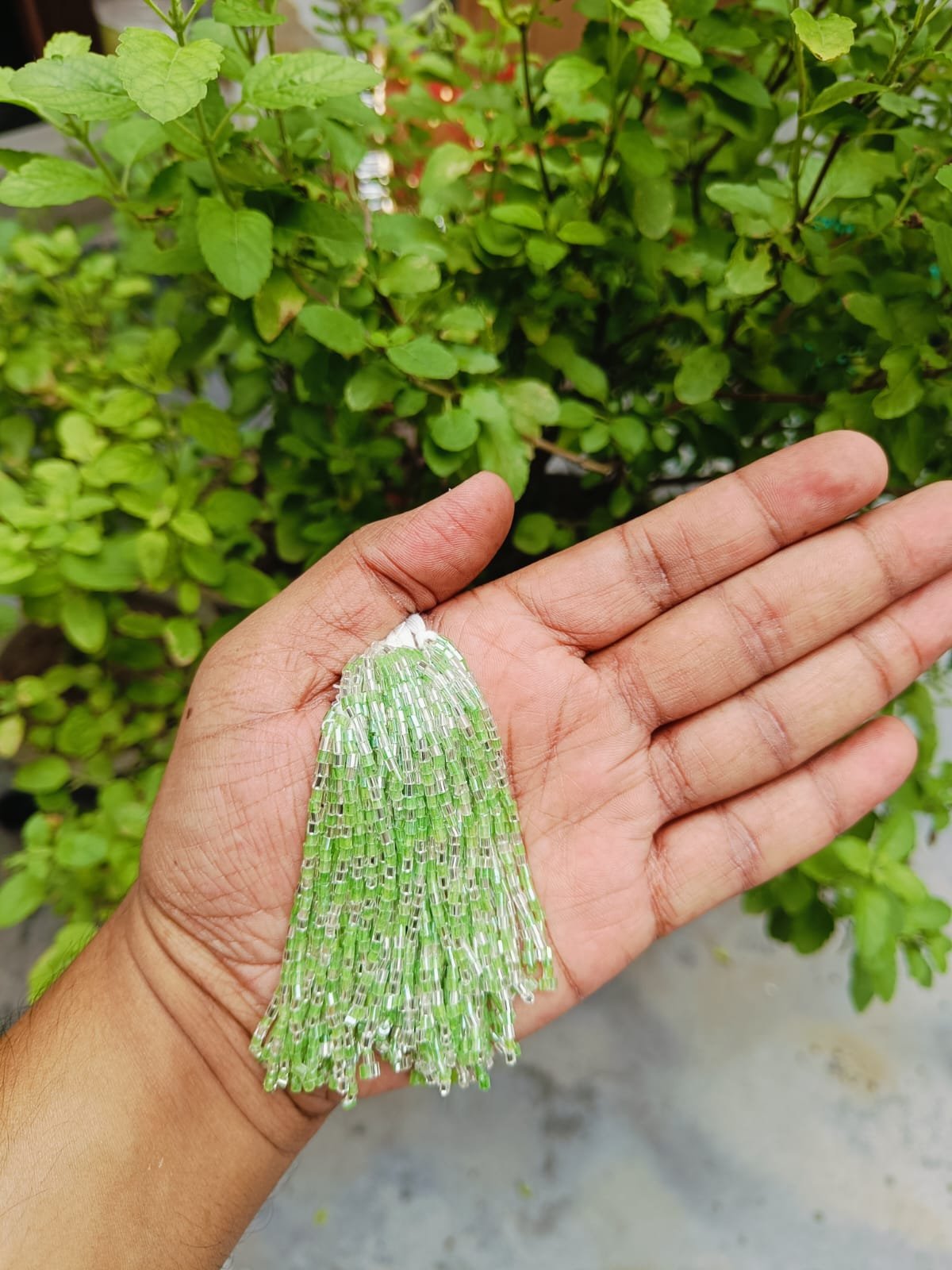 Light Green Katdana Latkan - 10pc