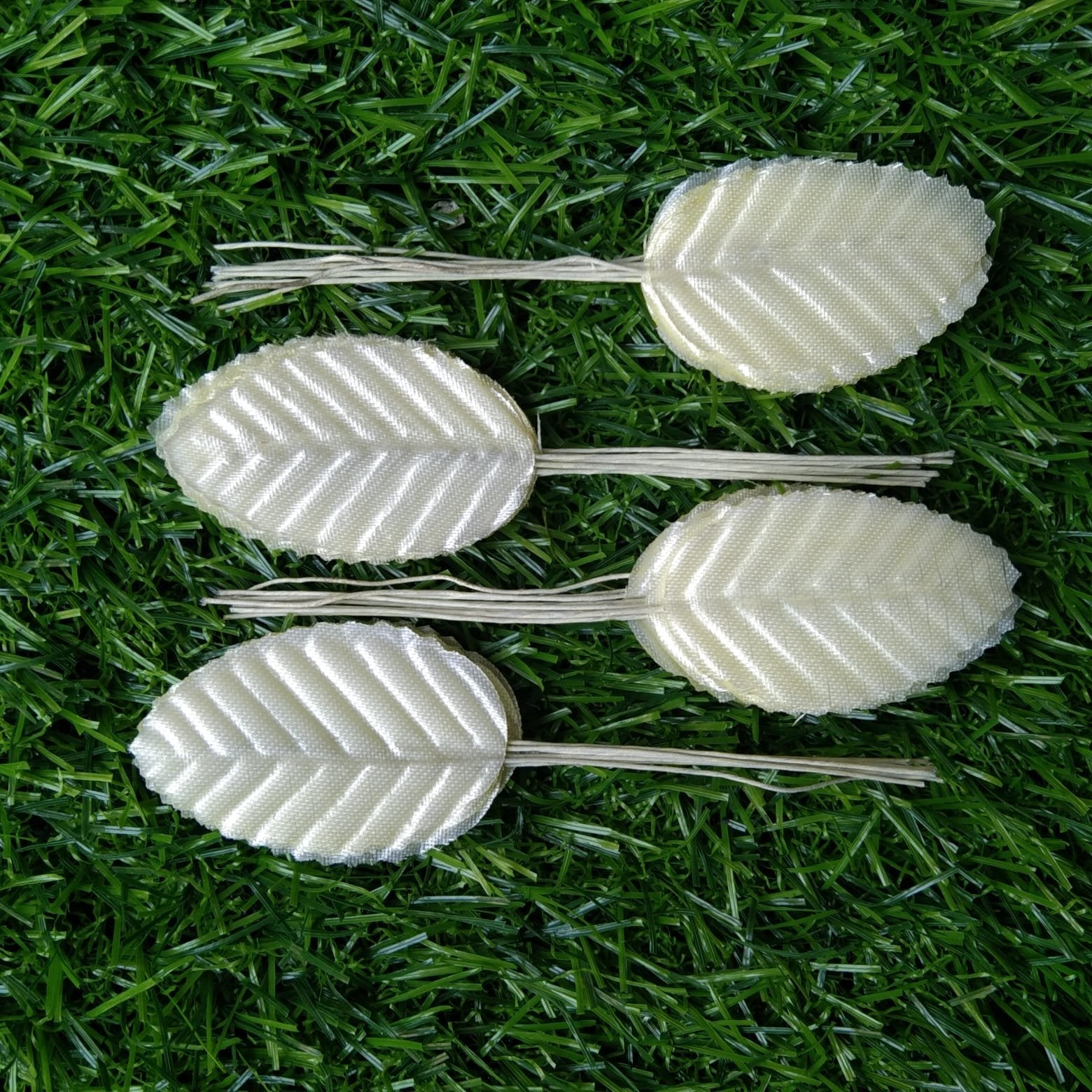 Artificial Leaf - Cream