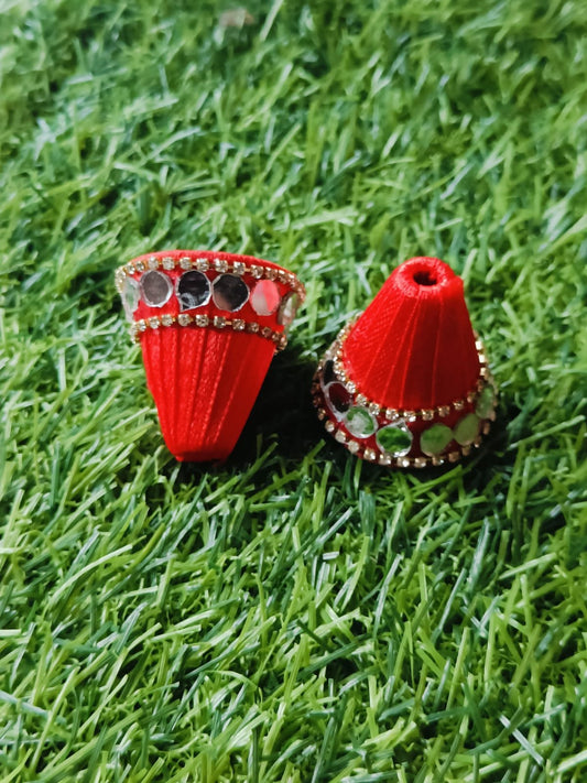 Red Glass Stone Ribbon Cone – 10pc