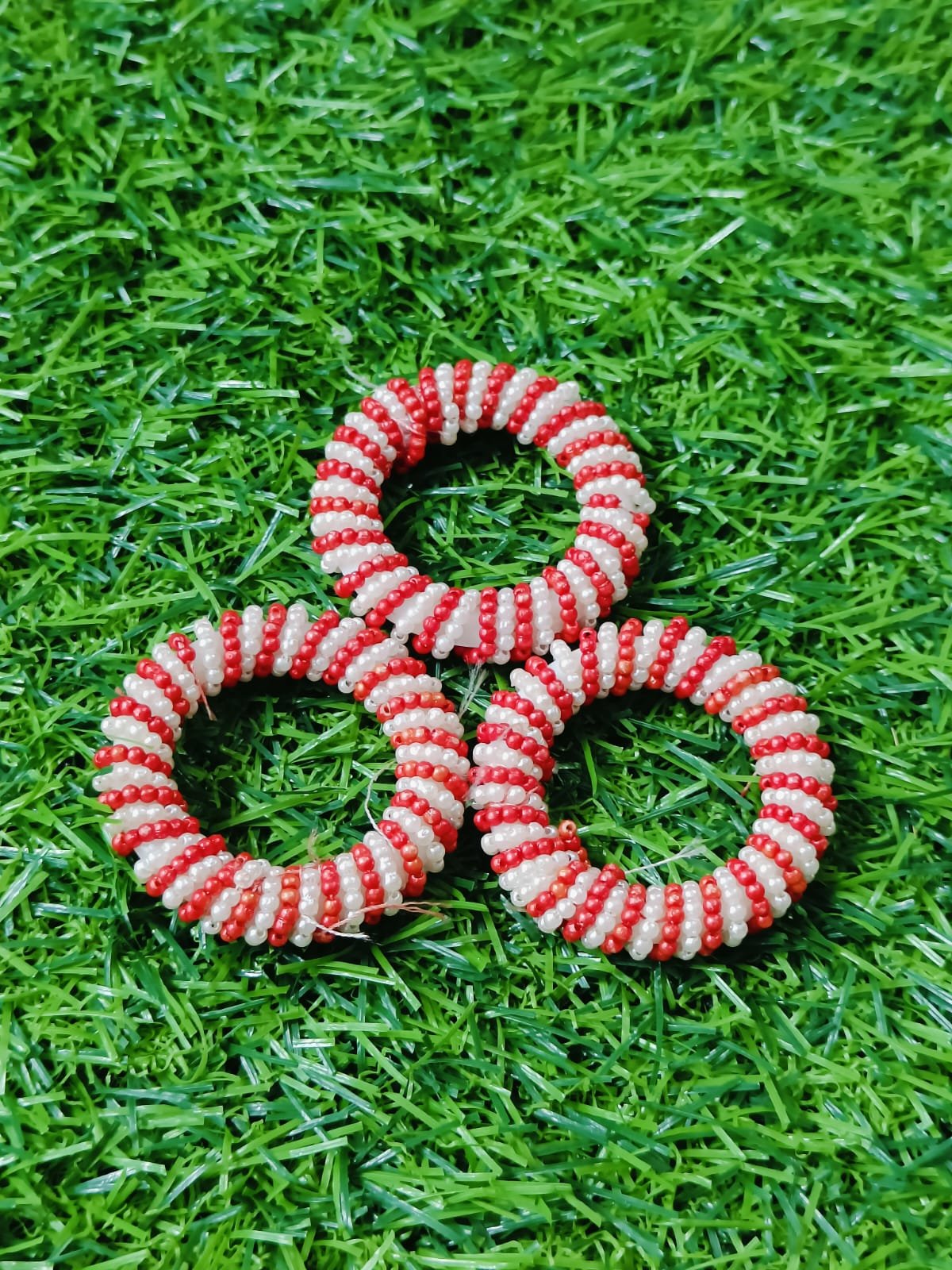 Red Chida Moti Bagle (2inch) - 10pc