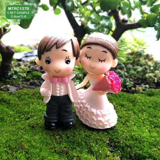 Miniature Set Of Couple (MTRC137B)