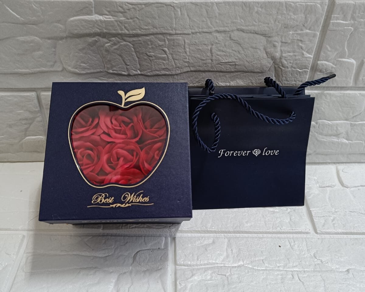 Scented Rose with Necklace Gift Box - 1pc